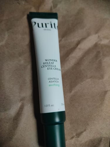 Customer photo review of Wonder Releaf Centella Eye Cream