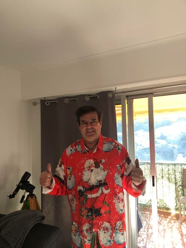 Customer photo review of Costume de Noël sur le thème du Père Noël pour homme Chemise à manches longues drôle rouge