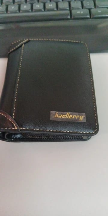 Customer photo review of PU Leather Wallets Zipper Card Holder With Coin Pocket And Multiple Card Slots — Black | KIMLUD