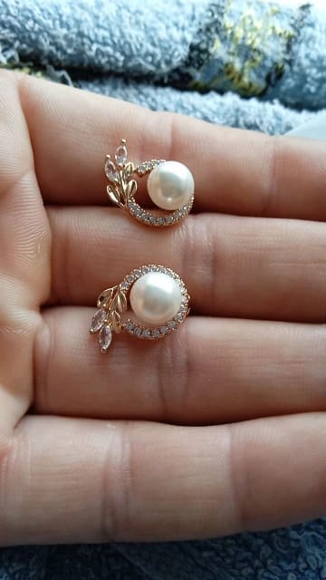 Customer photo review of Rose Gold Pearl Drop Earrings With Zircon — White | KIMLUD