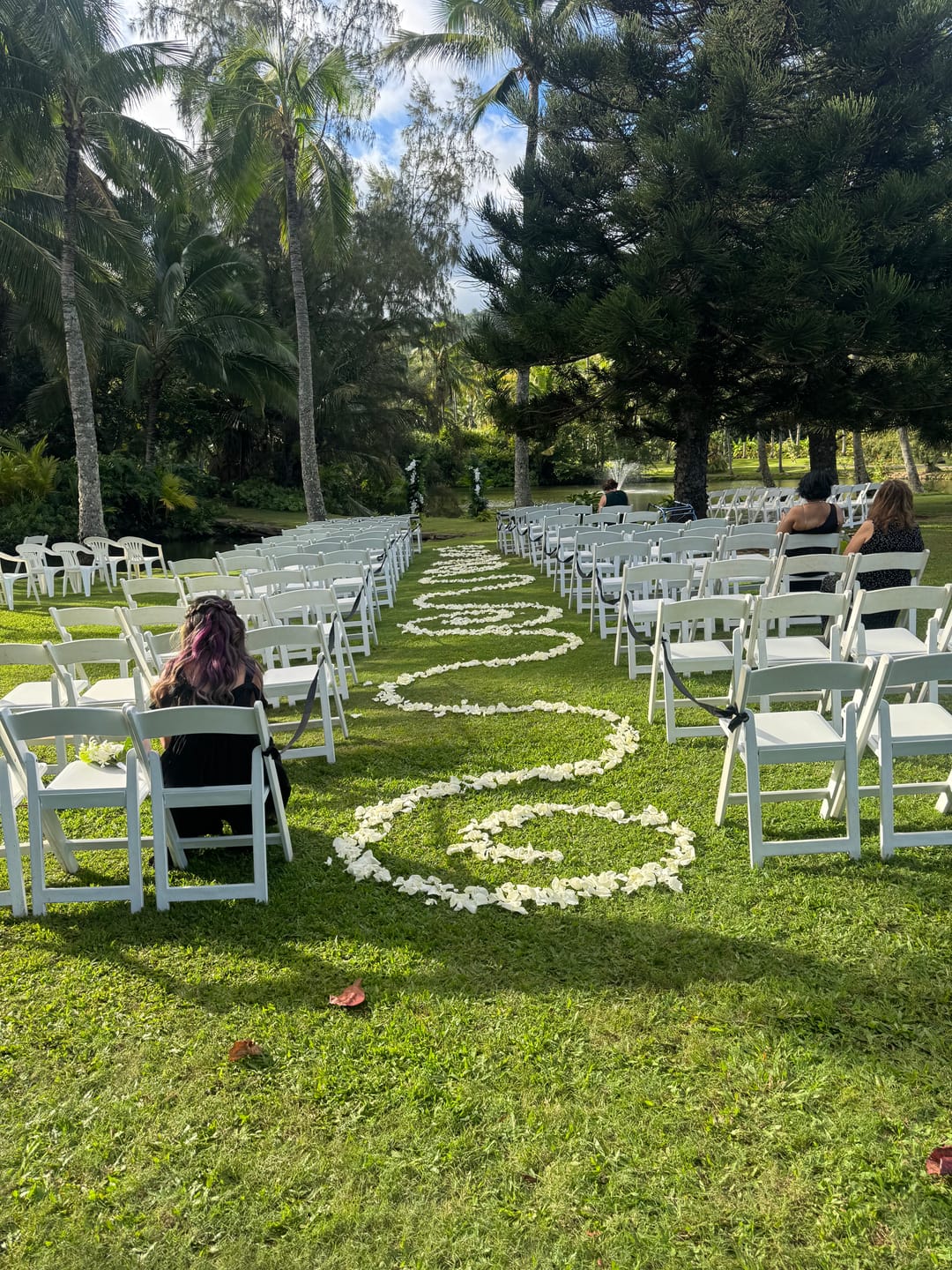 Customer photo review of White Rose Petals