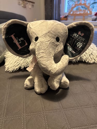Customer photo review of Kuschel Elefant - Baby-Stofftier