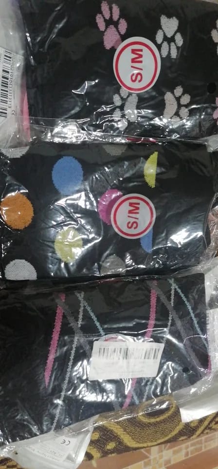 Customer photo review of Cotton Knee-High Compression Socks 20-30mmHg — Black | KIMLUD