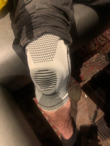 Customer photo review of RevitaLife Knee Sleeve Elite
