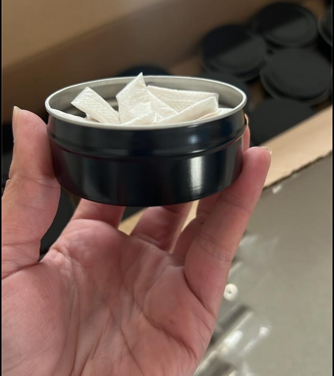 Customer photo review of 90 ml Tin Container with Lid (75 grams) - Black