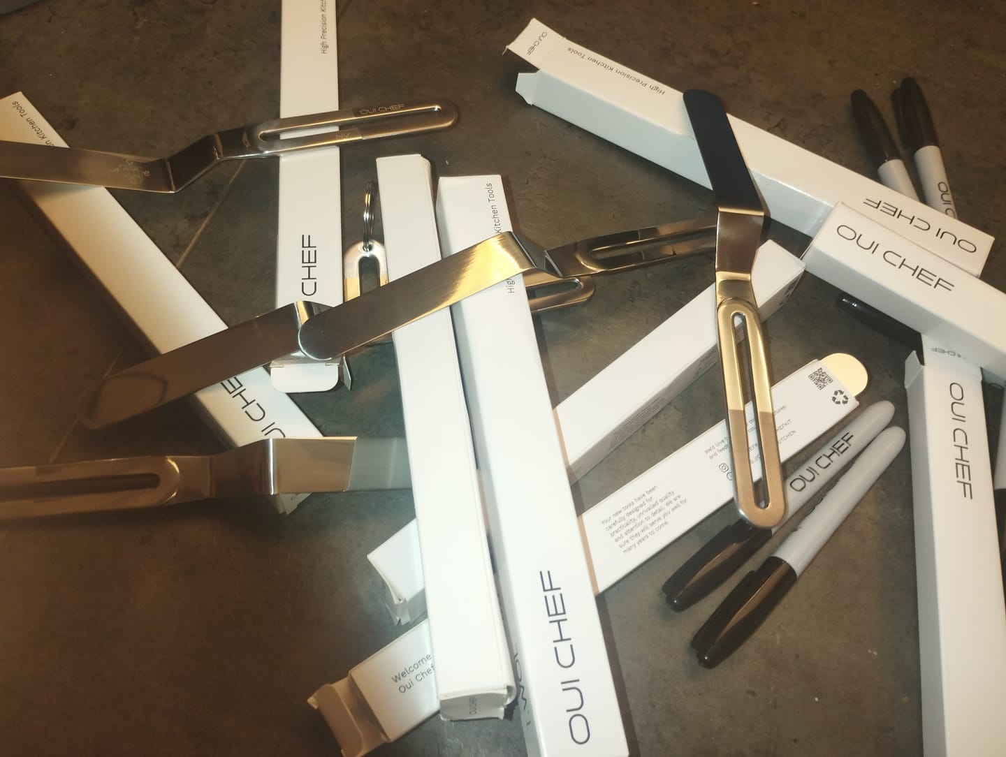 Customer photo review of LiftOff Chef's Palette Knife