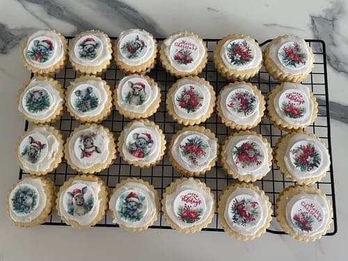 Customer photo review of Australian Christmas Floral Set –  Pre-cut - Edible Icing Images