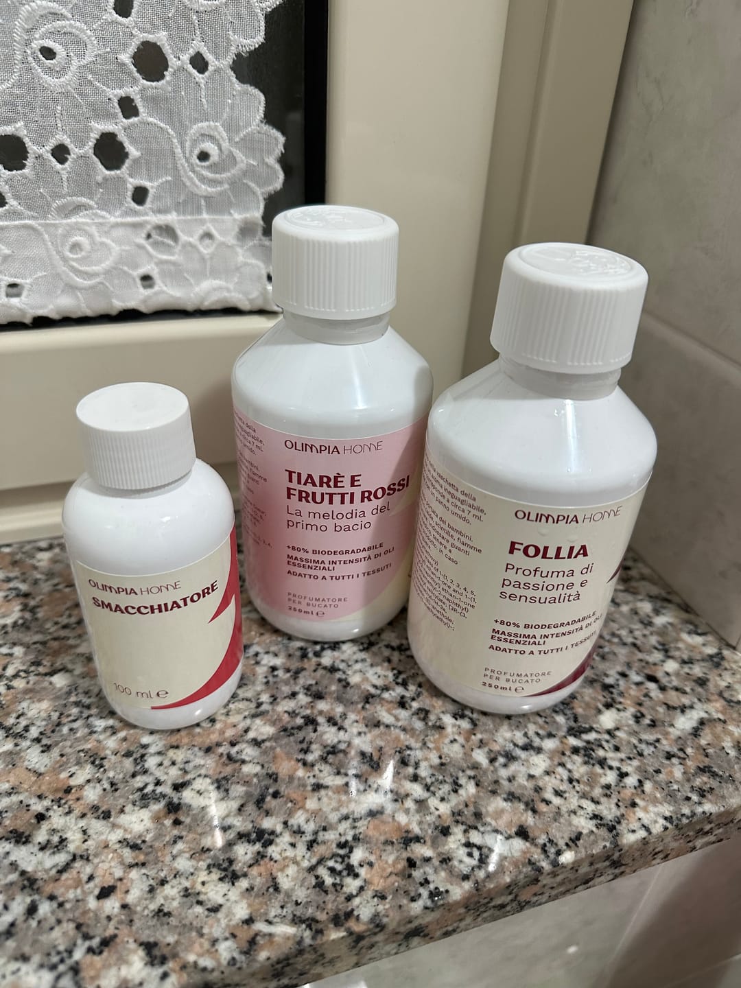Customer photo review of Tiarè & Frutti Rossi - La Melodia del Primo Bacio