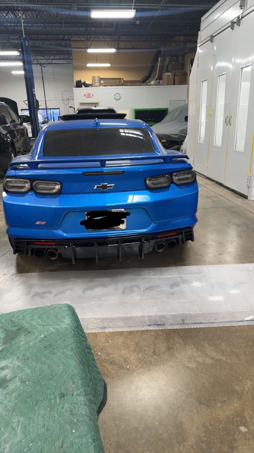 Customer photo review of 2016-2025 Chevy Camaro Evo Style Shark Fins Rear Diffuser Quad/Single Tips SS/RS/LT w/ Smoke Reflectors