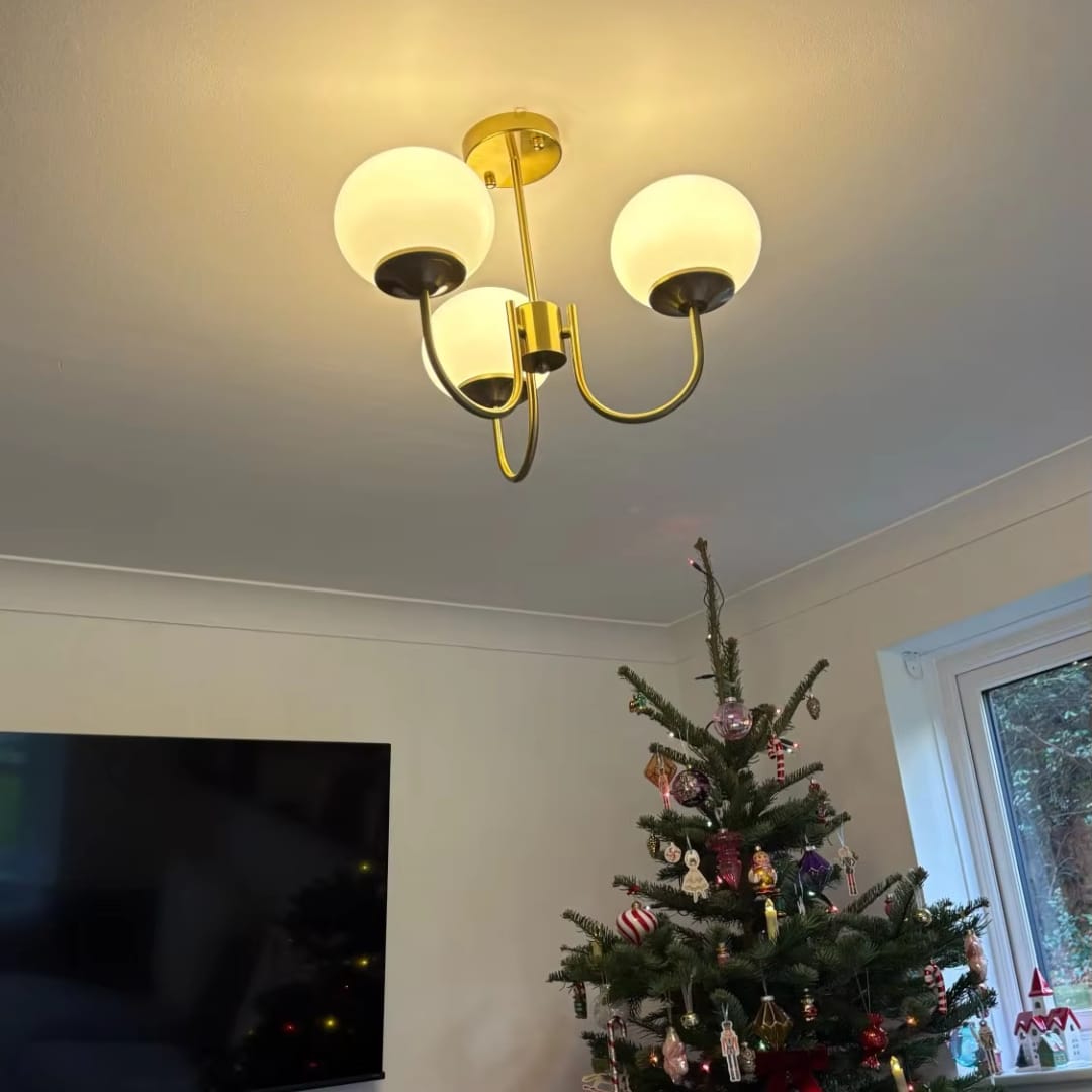 Customer photo review of Moderne Kronleuchter - LuxeGlow