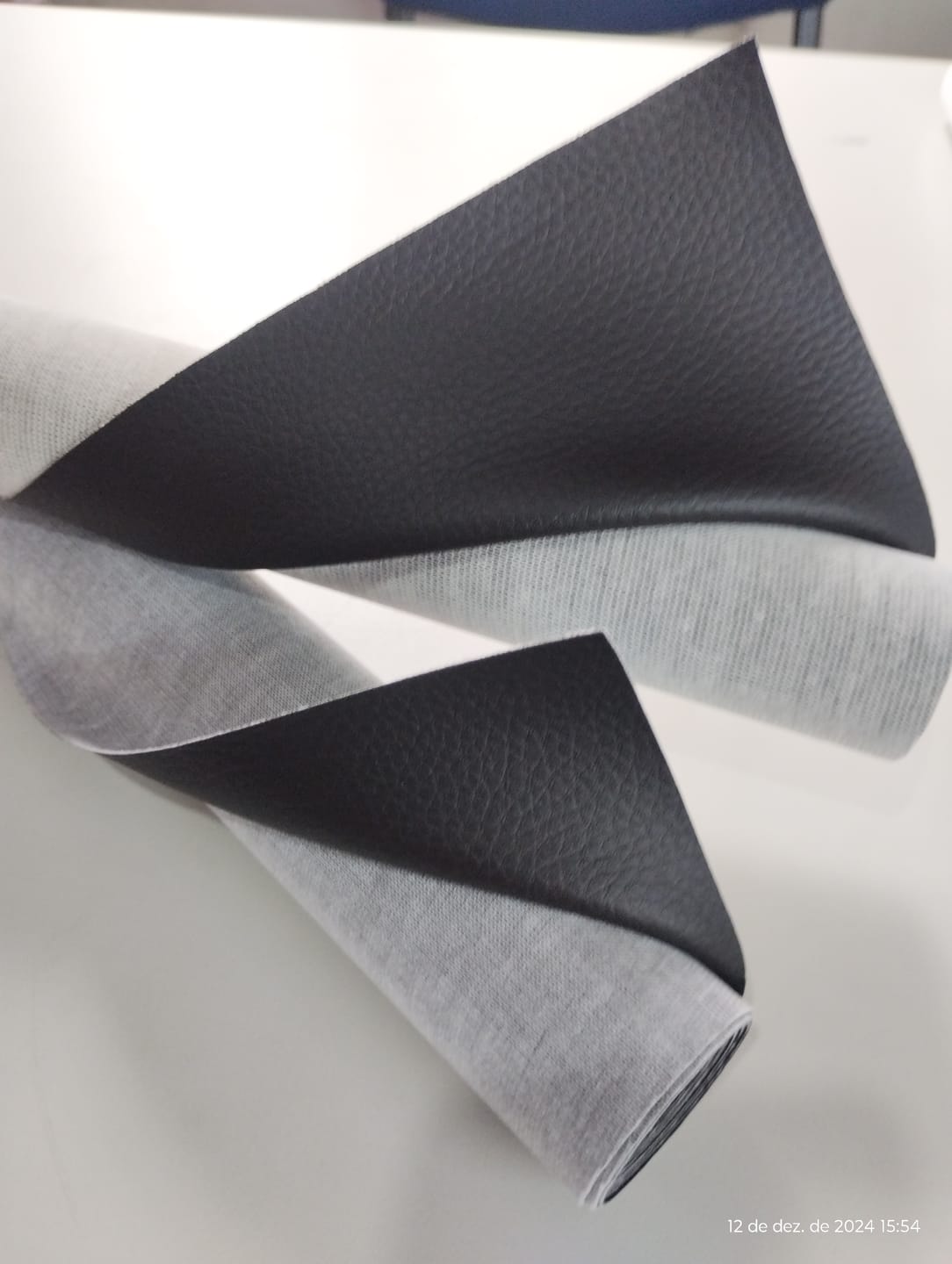 Customer photo review of DOLLARO 0.8MM COM FUNDO DE MALHA COR PRETO