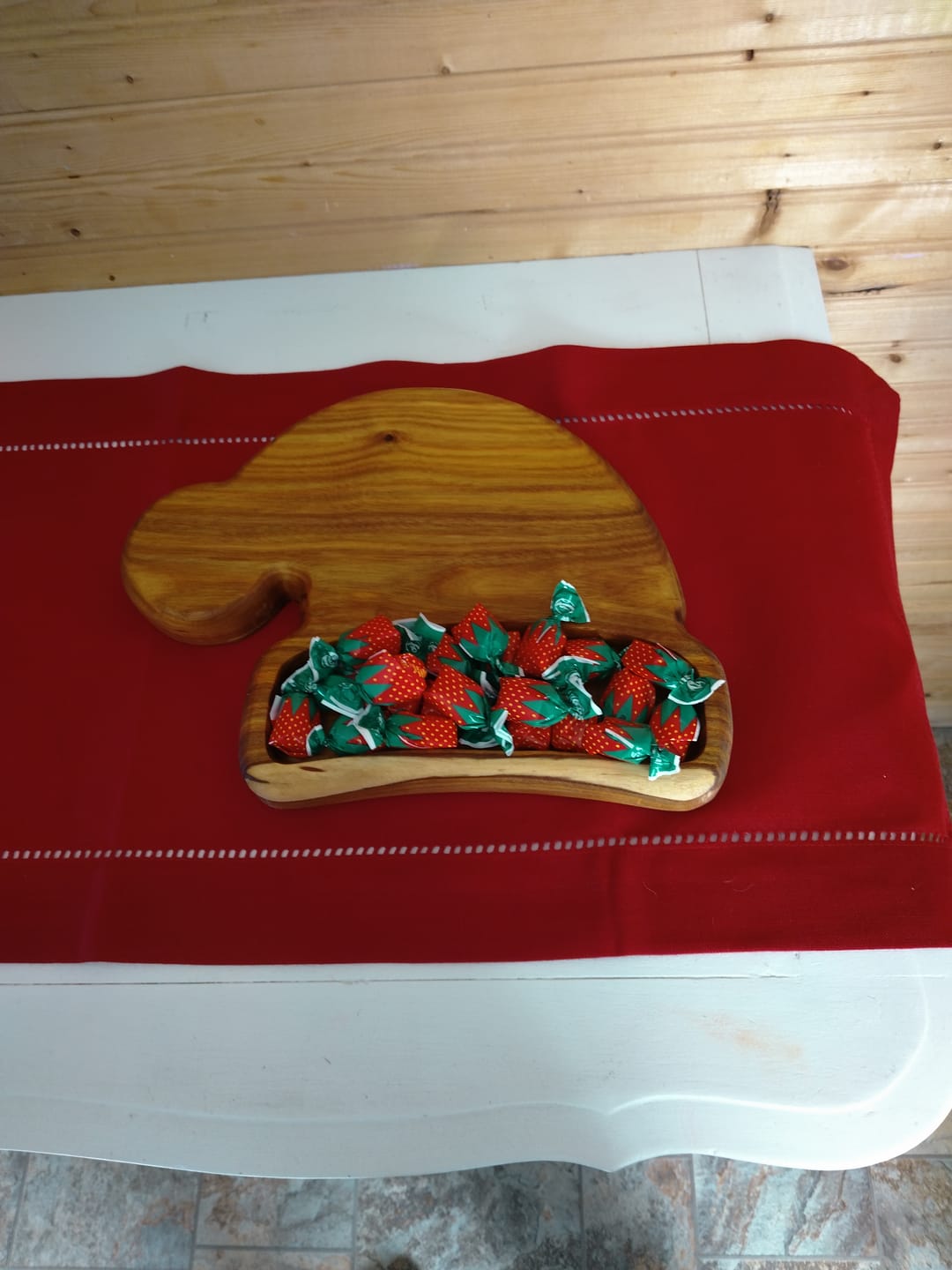 Customer photo review of 12.25x9.5" Santa Hat Tray 1 Acrylic Router Template [Limited Edition]