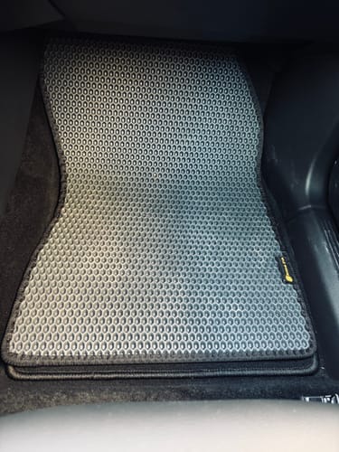 Customer photo review of Dywaniki samochodowe na zamówienie - Przód i tył