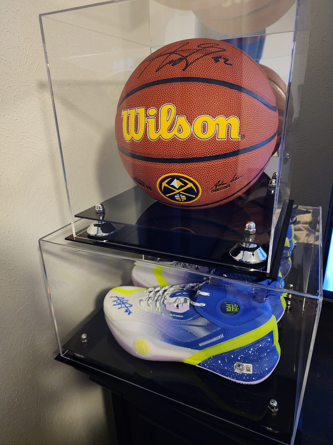 Customer photo review of Basketball Shoe Pair Display Case 15.25 X 12 X 9 Mirror (A082/V13)