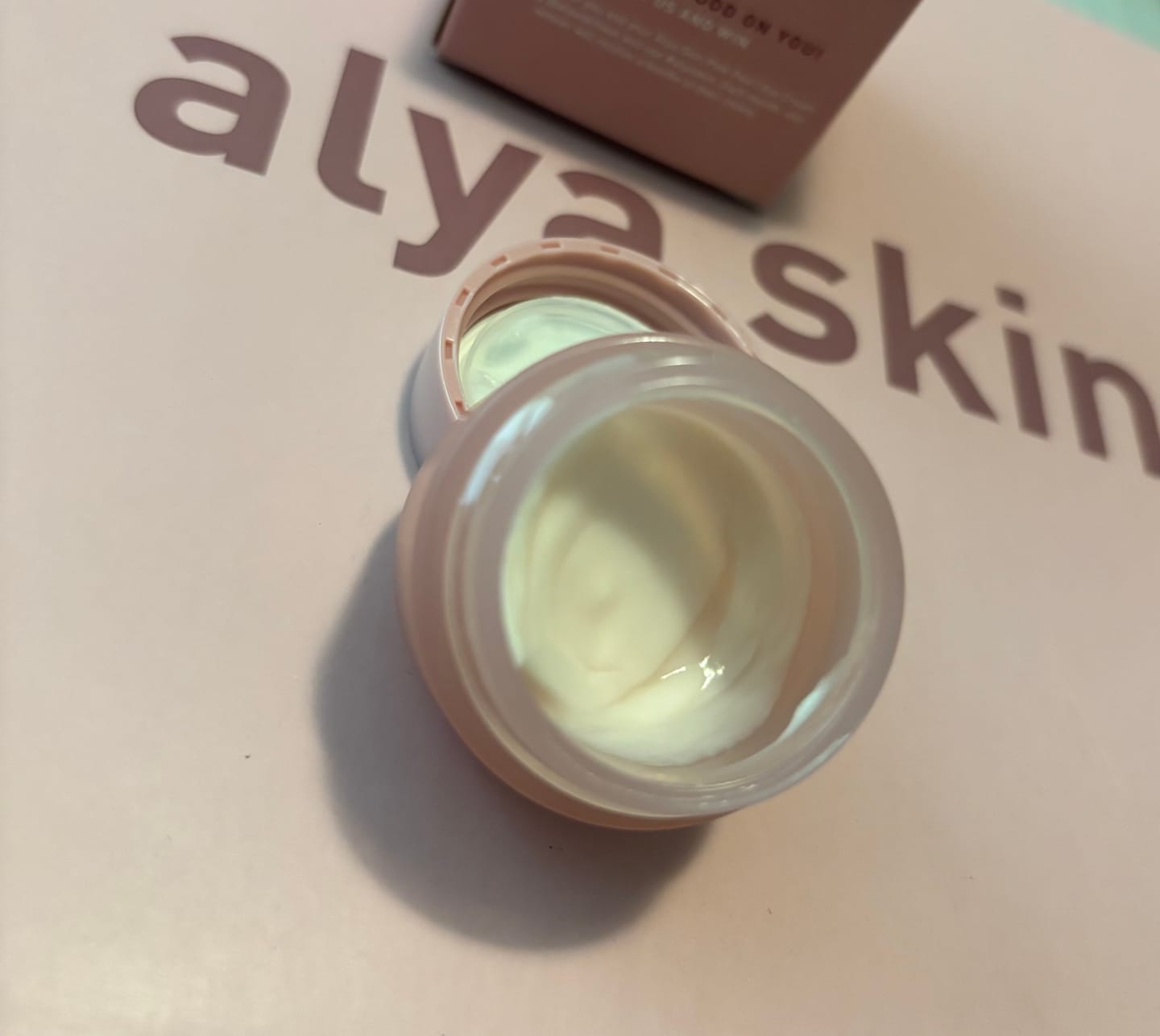 Customer photo review of Pink Pearl Illuminating Eye Cream