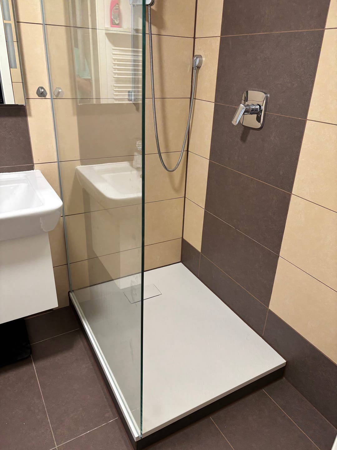 Customer photo review of SONNI SMC Duschwanne  80-160cm Weiß Rechteckig Rutschfest Duschtasse mit Ablaufgarnitur