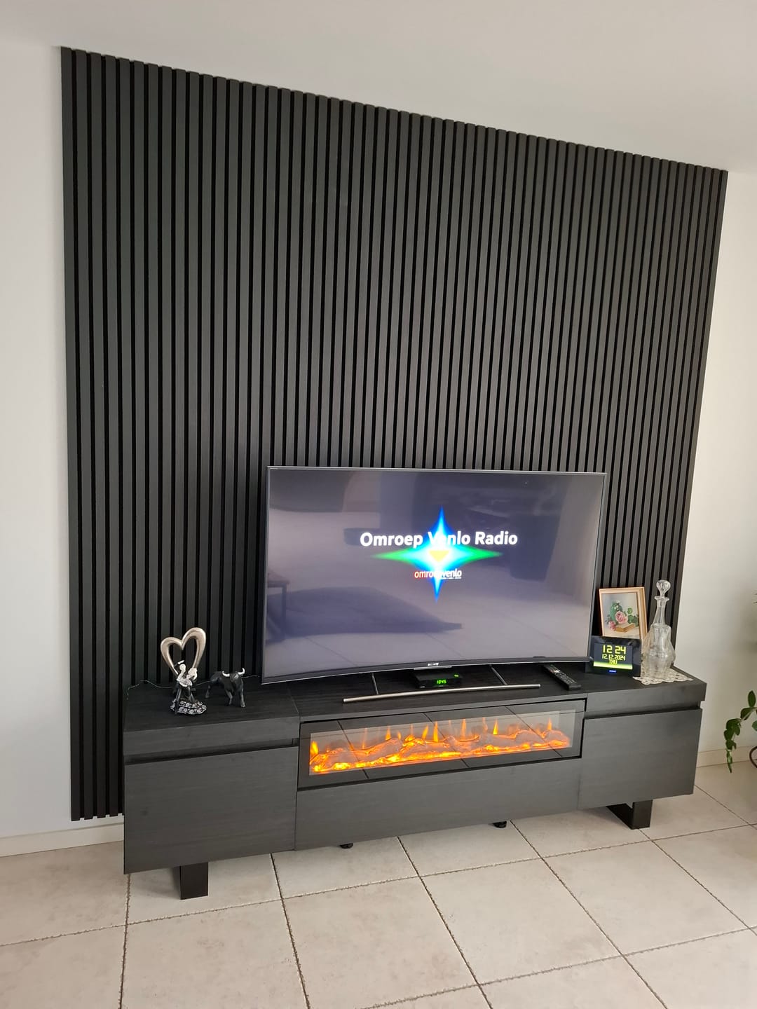 Customer photo review of AkuPanel Zwart Eiken-Hout | 240cm x 60cm | 3-zijdig écht houtfineer