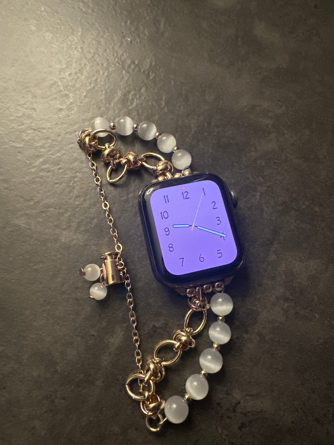Customer photo review of Apple Watch Metallarmband "Perl"