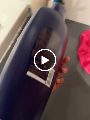 Customer video review of Fair and White Exclusive Shower Gel  Pomegranate and Melon extracts 1000 ml