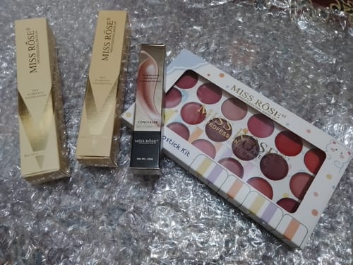 Customer photo review of 18 color Lipstick kit