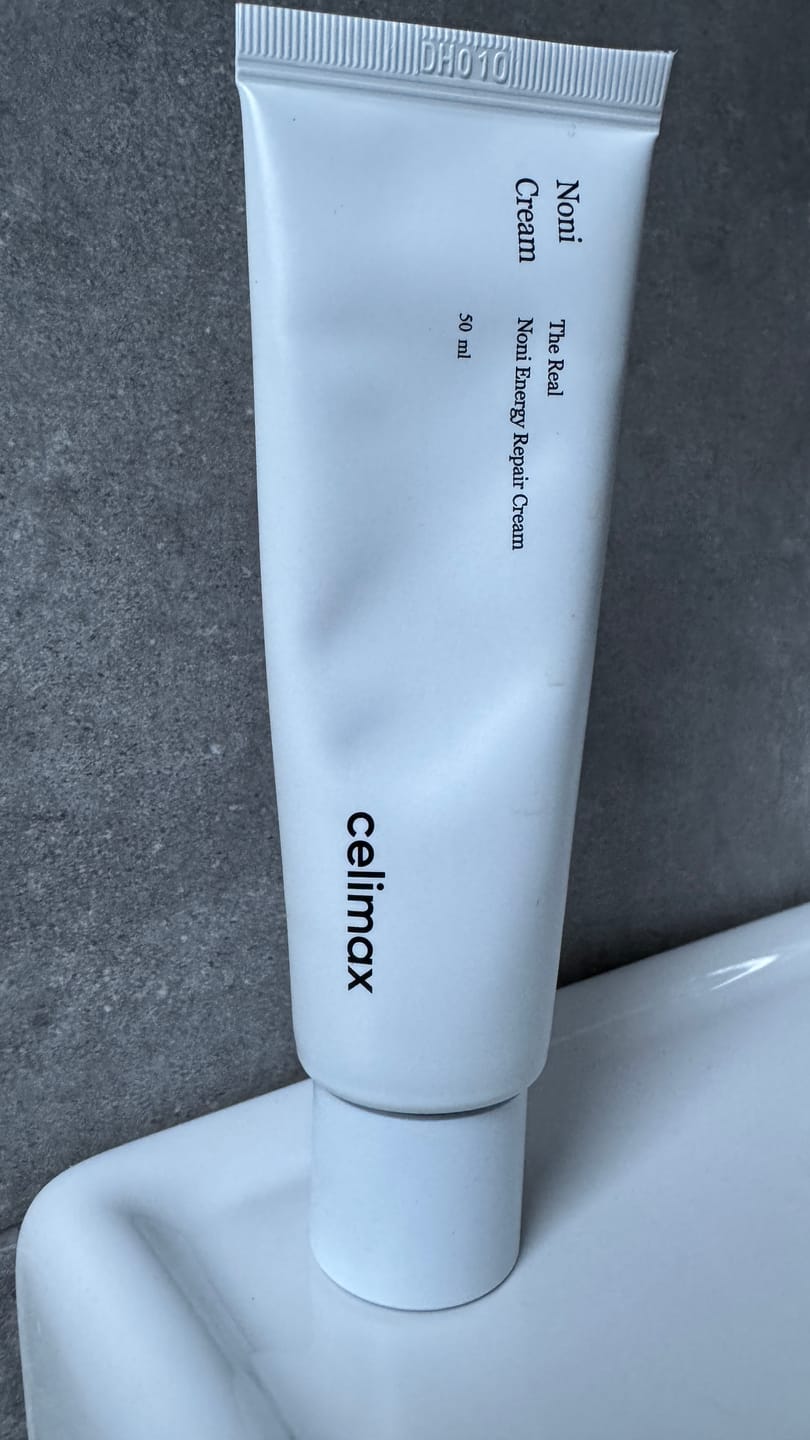 Customer photo review of Atjaunojošs krēms ar noni ogu ekstraktu Celimax The Real Noni Energy Repair Cream