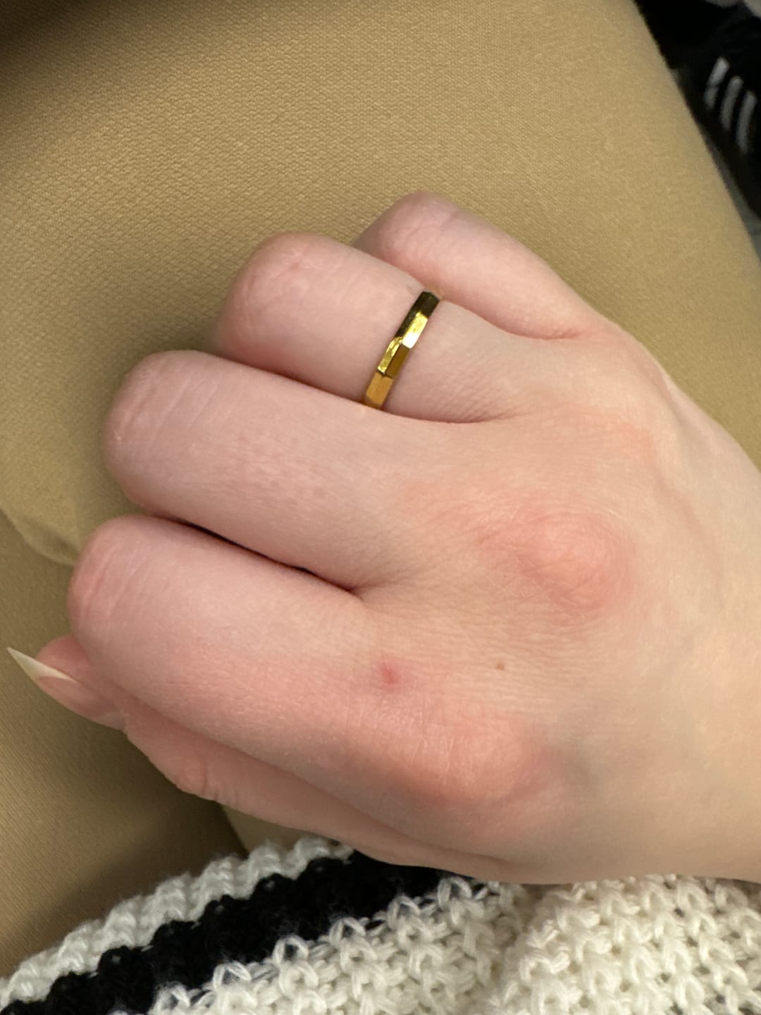Customer photo review of Edgy Ring | 18K vergoldet