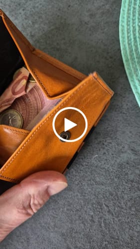 Customer video review of Flap Boy - Magic Wallet with Coin Pocket