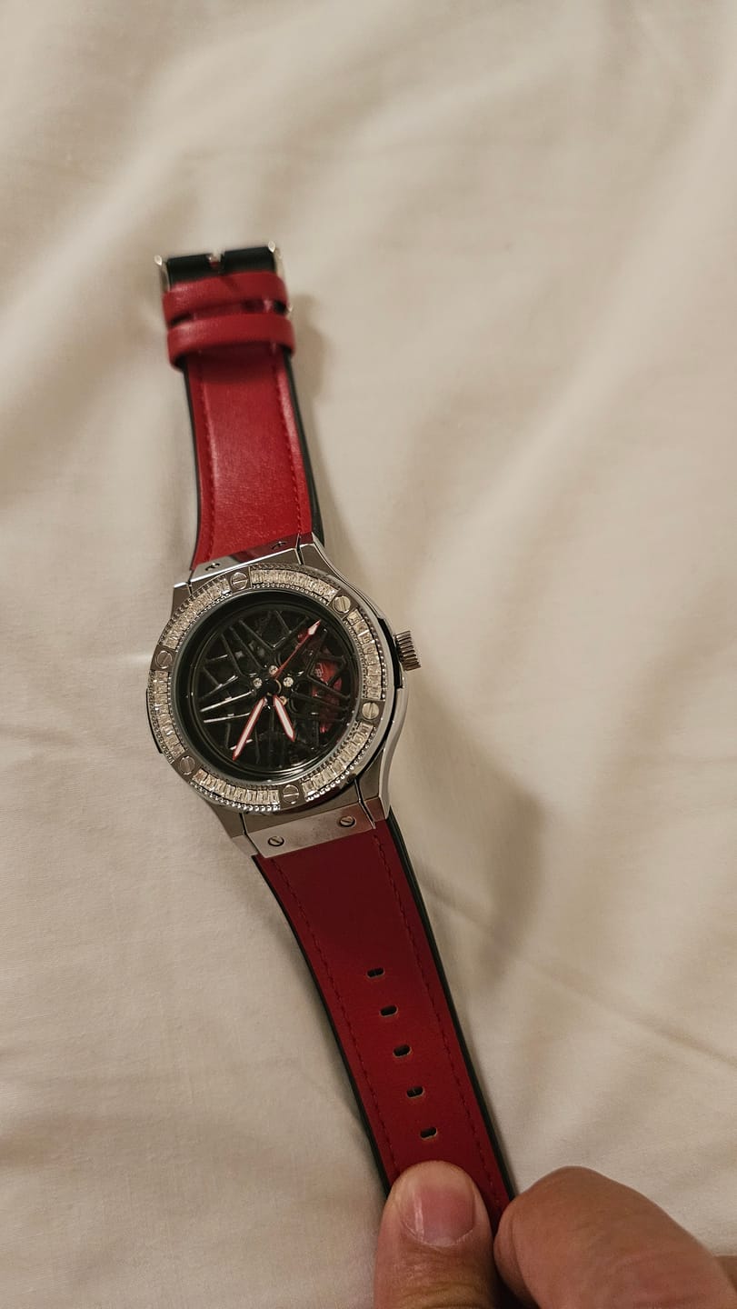 Customer photo review of HMN S6 Diamond Lady Watch
