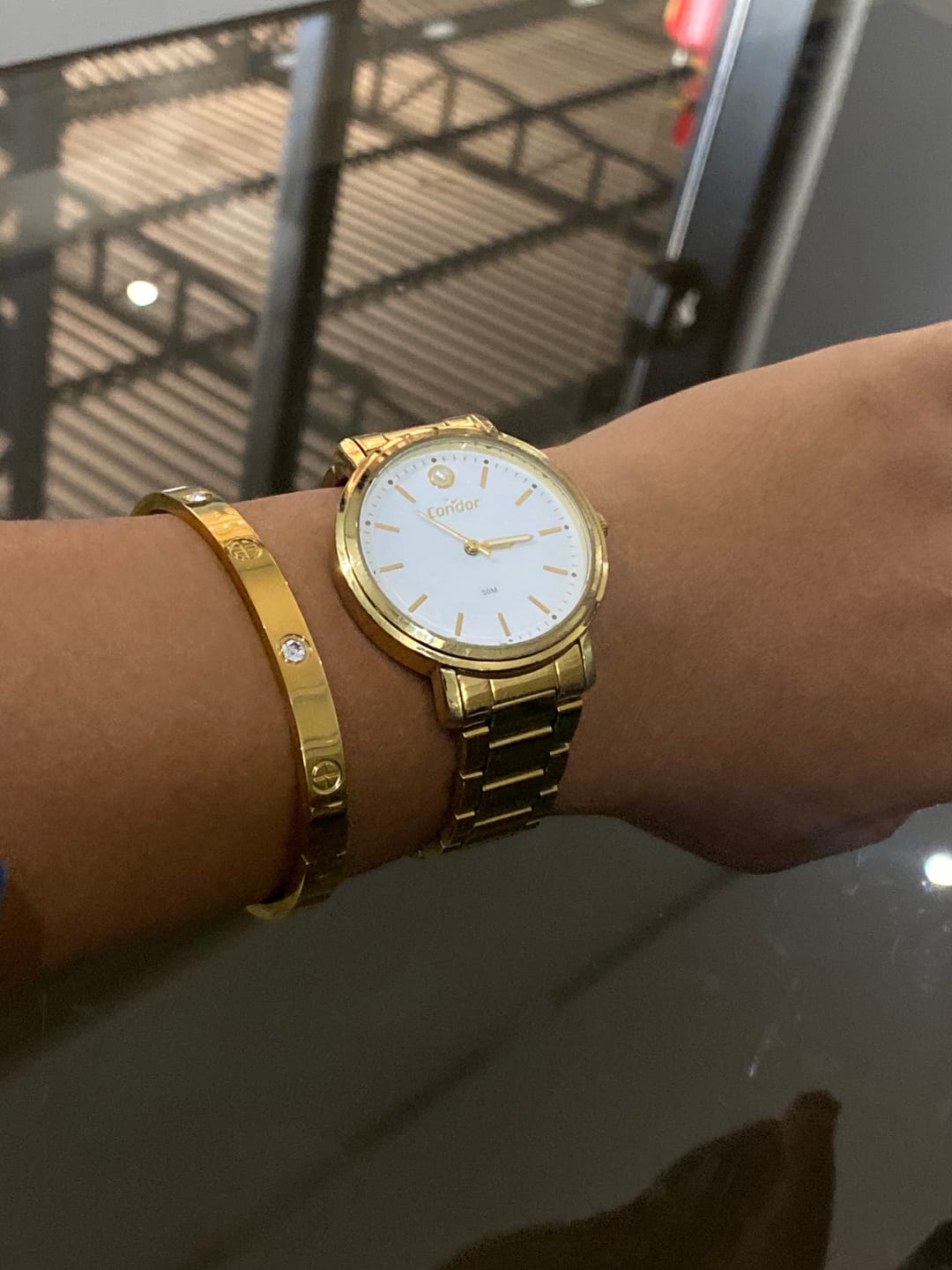 Customer photo review of Bracelete Pedras de Glamour Banhado em Ouro 18k