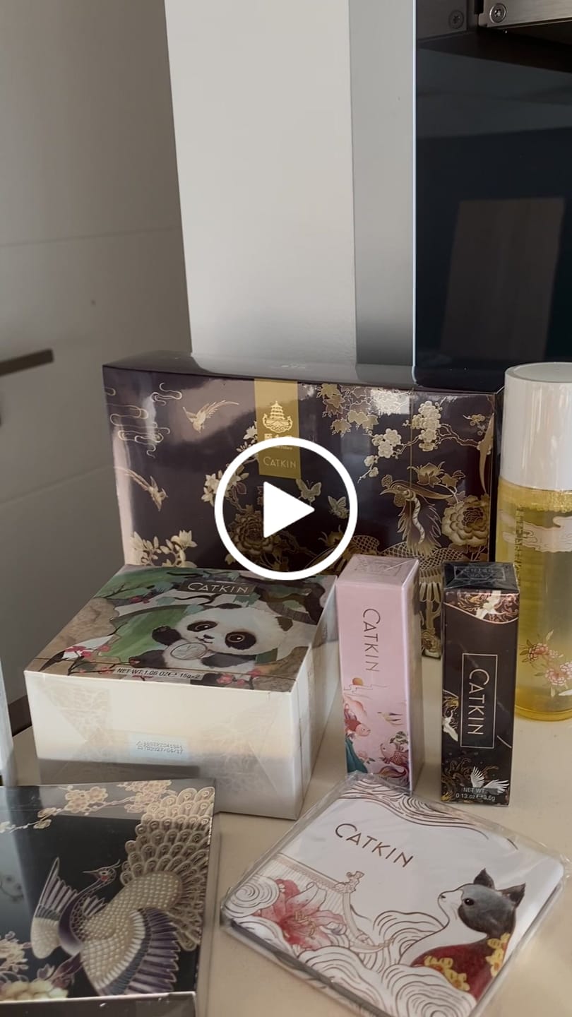 Customer video review of CATKIN Moonlight Hydrating Lip Balm