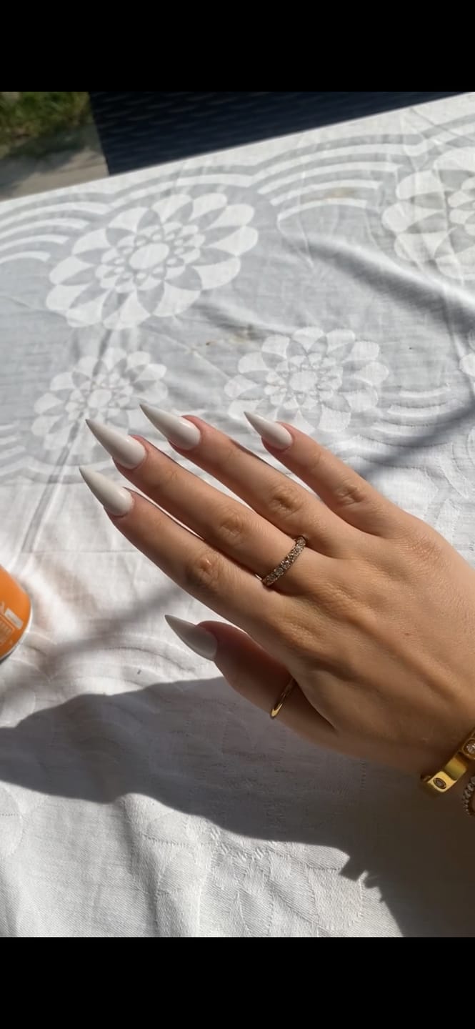 Customer photo review of Estella Ring | 18K vergoldet
