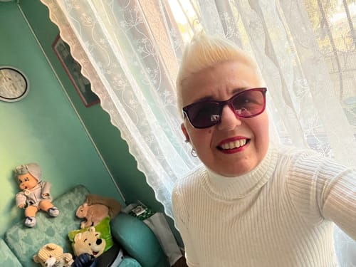Customer photo review of Maglione Glitter doppio collo crop bianco