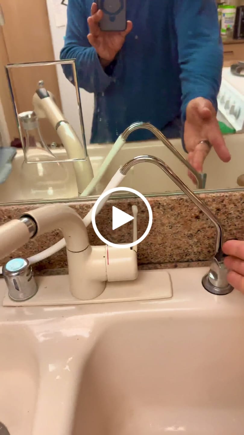 Customer video review of MAYU Swirl Carafe