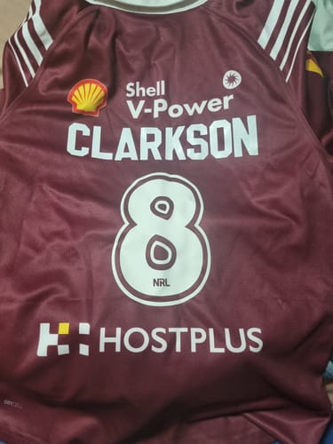 Customer photo review of 2024 QLD State Of Origin Mens Jersey