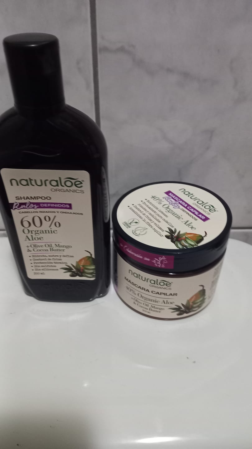 Customer photo review of Crema de Peinar Rulos Definidos 250ml