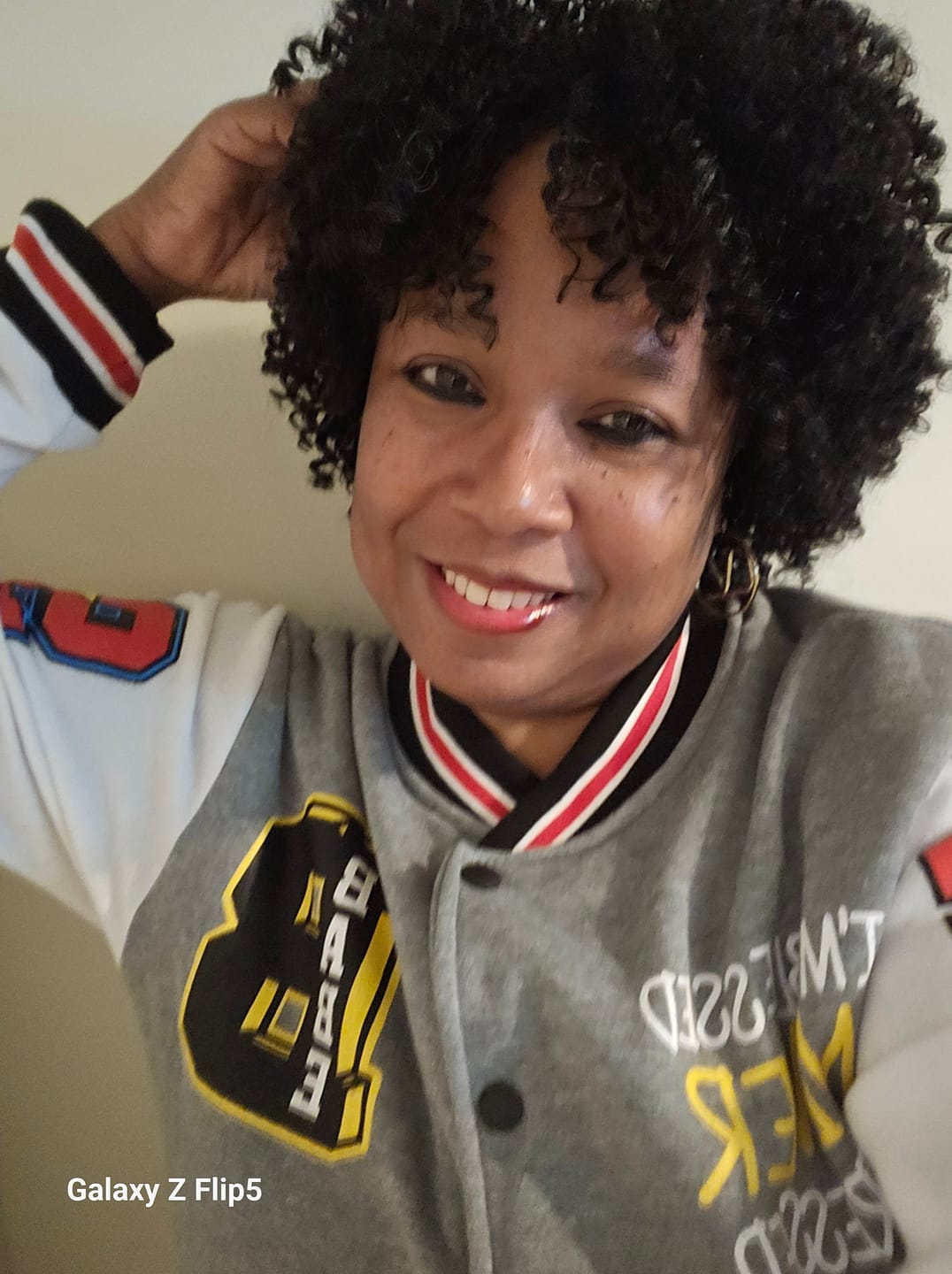 Customer photo review of Vivica A Fox Amore Mio Synthetic Everyday Collection Wig - AW BOLD