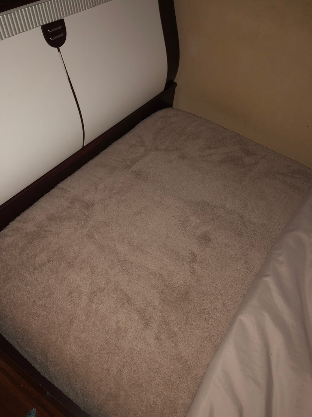 Customer photo review of Matras Hoeslaken Teddy - Iced Coffee Taupe