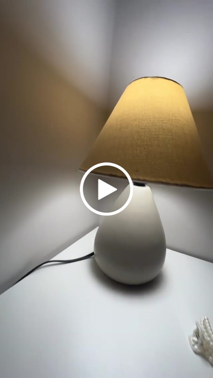 Customer video review of Abajur de Mesa em Cerâmica com Cúpula de Linho