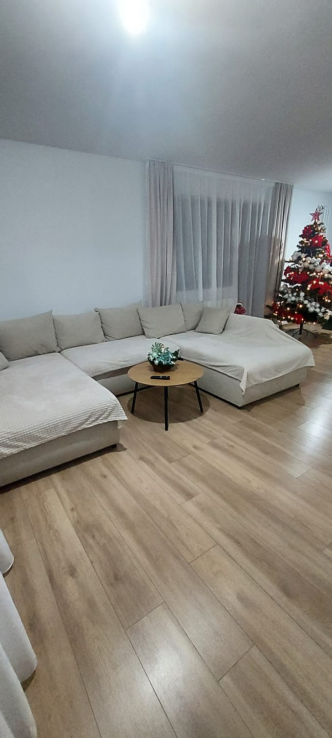 Customer photo review of Colțar extensibil dumonde cu ladă de depozitare si sezut confortabil din spuma HR, Loana Bej U 355x185 cm