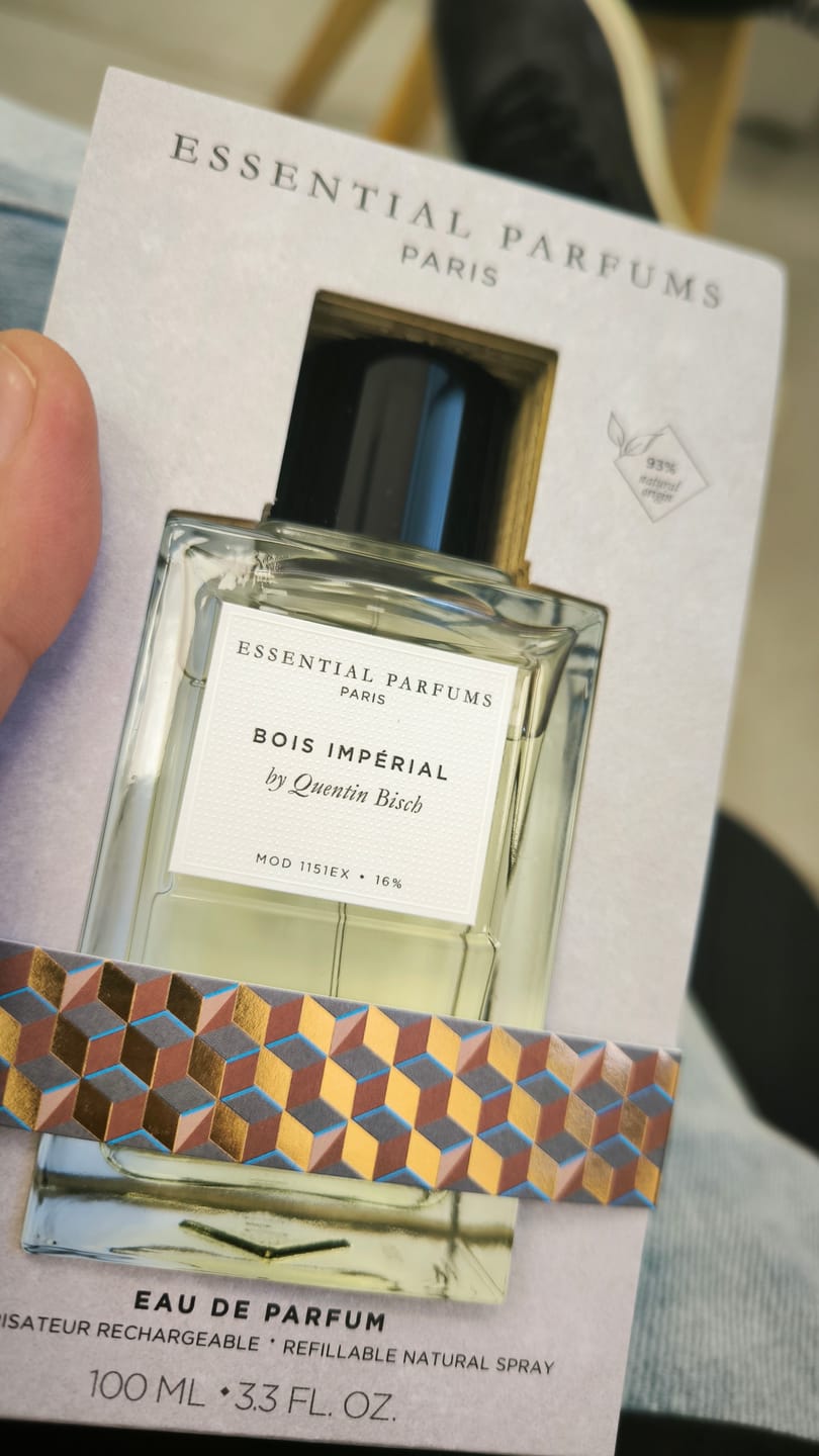 Customer photo review of Essential Parfums Bois Imperial by Quentin Bisch Refillable Edp 100ml בושם אסנשיאל פרפיום יוניסקס