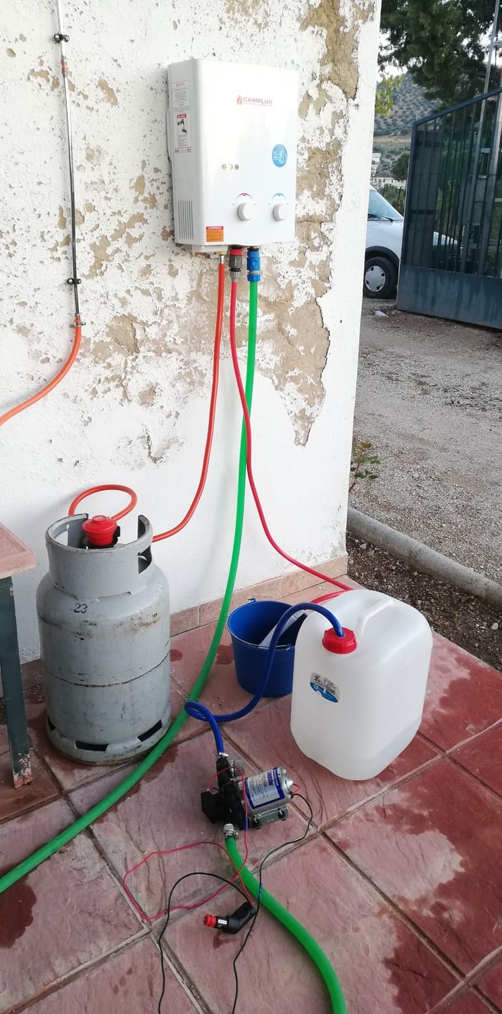 Customer photo review of Camplux AY132P43 Gasdurchlauferhitzer mit Tragbarer Griff