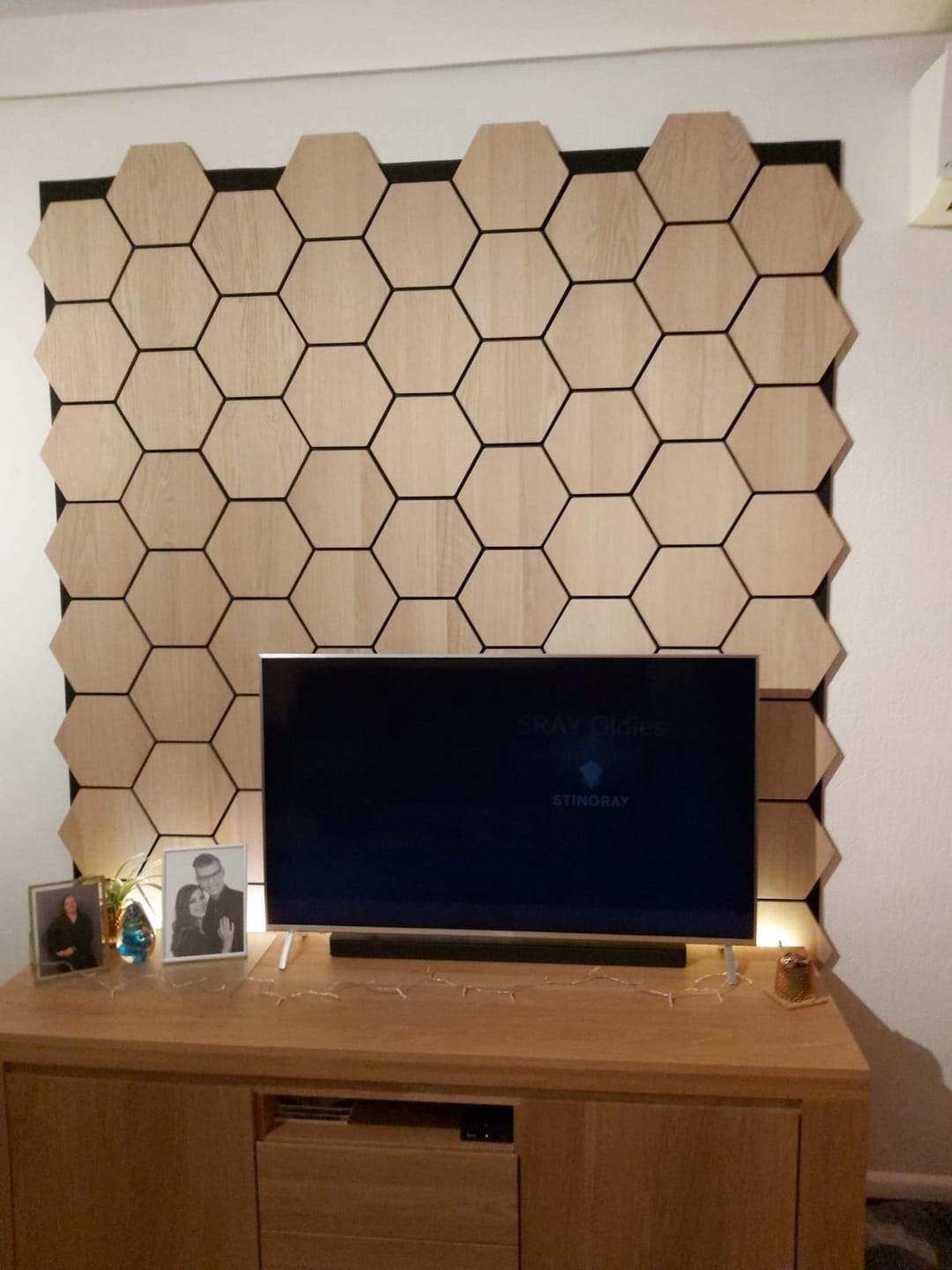 Customer photo review of Hexagon Panel Naturel Eiken 81CM | Akoestisch | Wanddecor | Zeshoekig