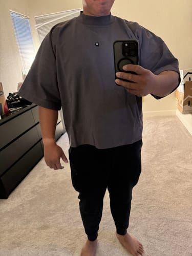 Customer photo review of Logo No Seam Tee - Yeezy Gap Engineered By Balenciaga - 3 Colors Available