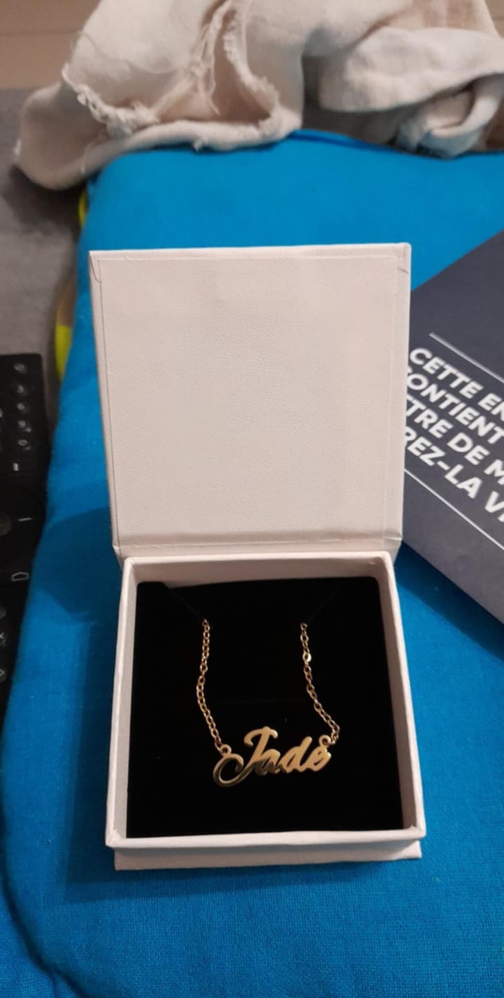 Customer photo review of Collier LOANYA avec gravure de prénom personnalisée
