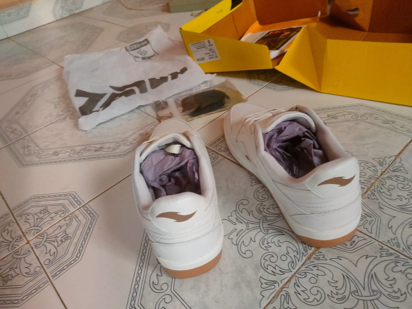 Customer photo review of SUAVE Off White