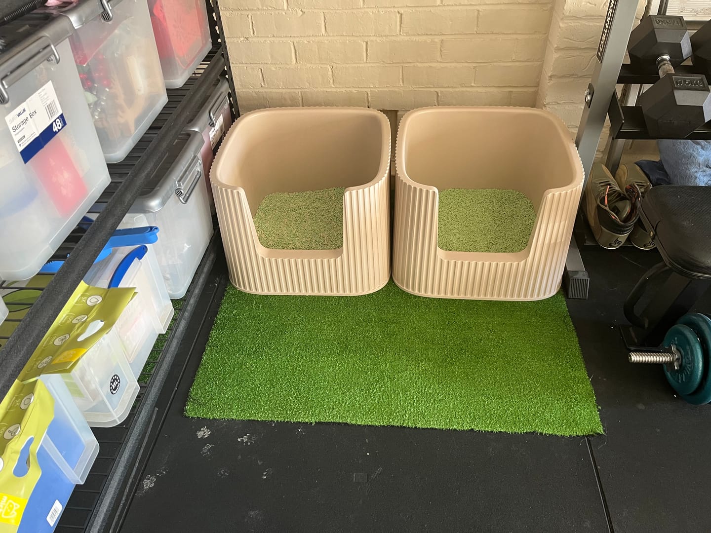 Customer photo review of Michu XXL BoBa Deluxe Cat Litter Box - Spacious Design