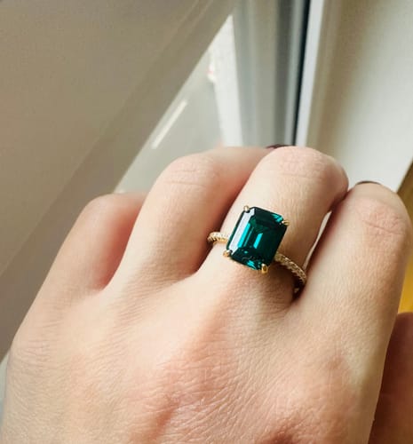 Customer photo review of Emeralda Ring Smaragdgrün