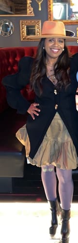 Customer photo review of Elastic Waist Mini A-Line Skirt