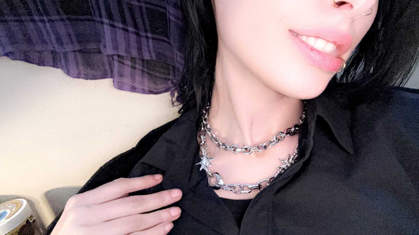 Customer photo review of ASTROLOGY CHOKER