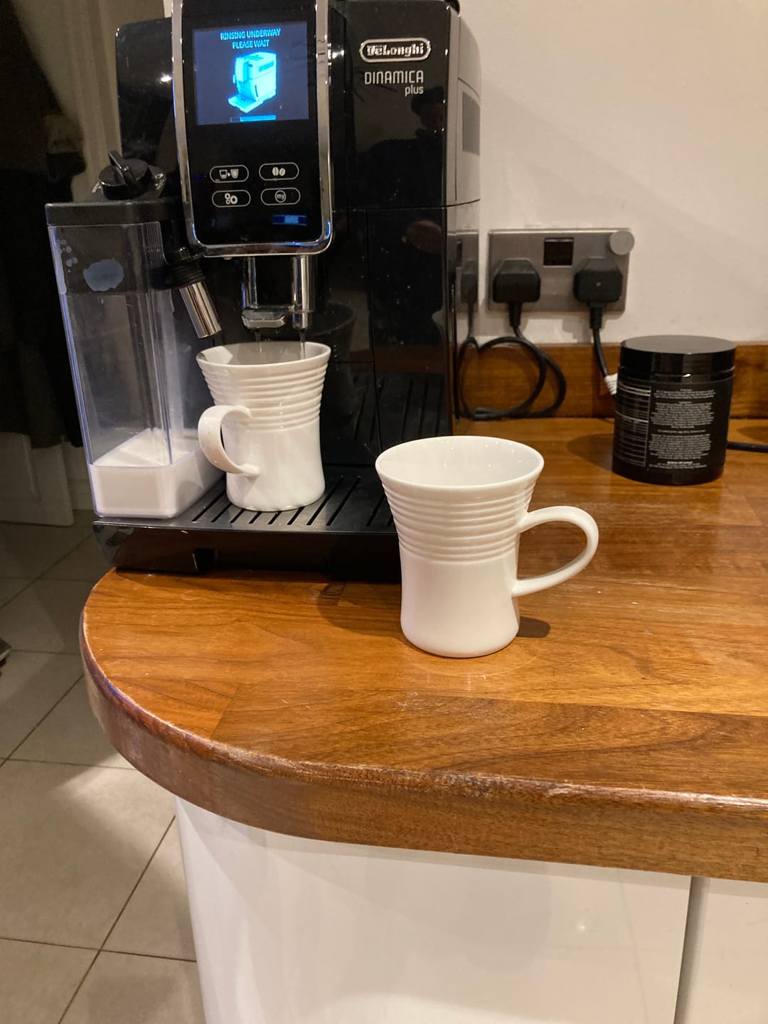 Customer photo review of Belleek Living Solace Mug Set